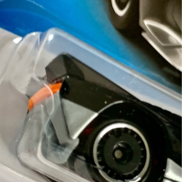 Mattel Hot Wheels Knight Rider HW K.I.T.T. Concept (Black) 2023 HW Screen Time - Picture 9 of 16
